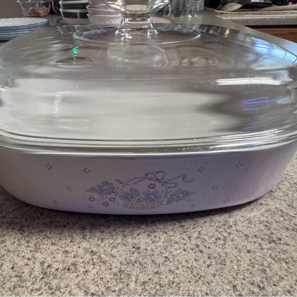 VINTAGE Corning Ware COUNTRY CORNFLOWER A-10-B 2.5 Liter Casserole w/LID